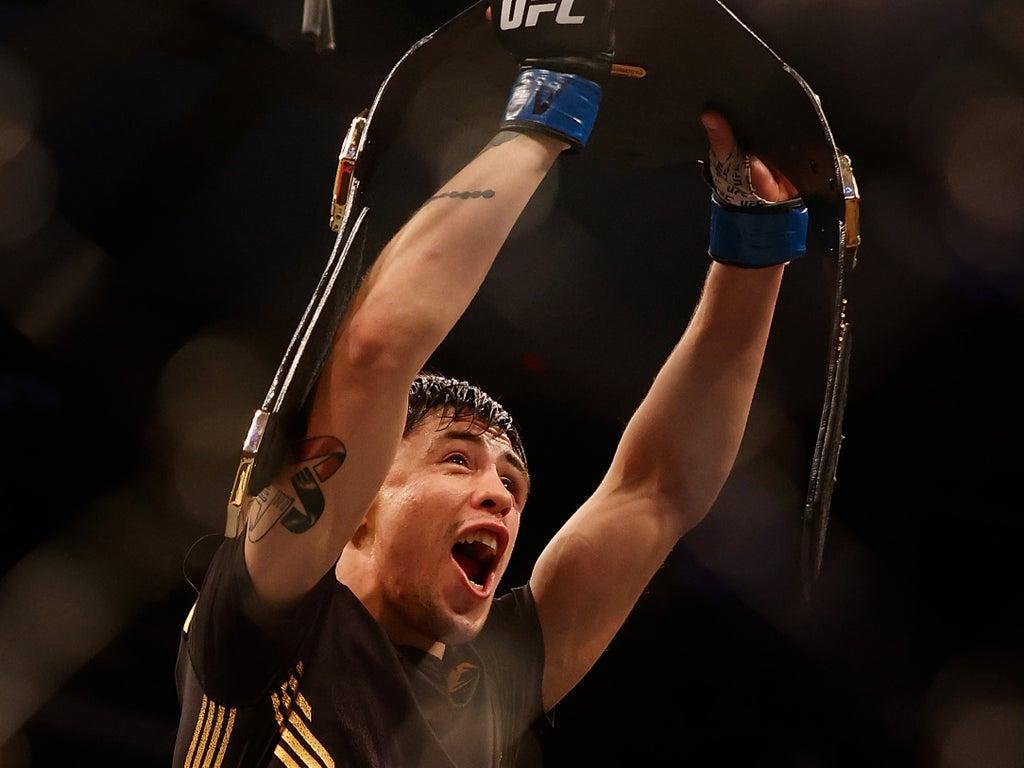 1024x768 Brandon Moreno se convierte en el primer campeón UFC nacido en México