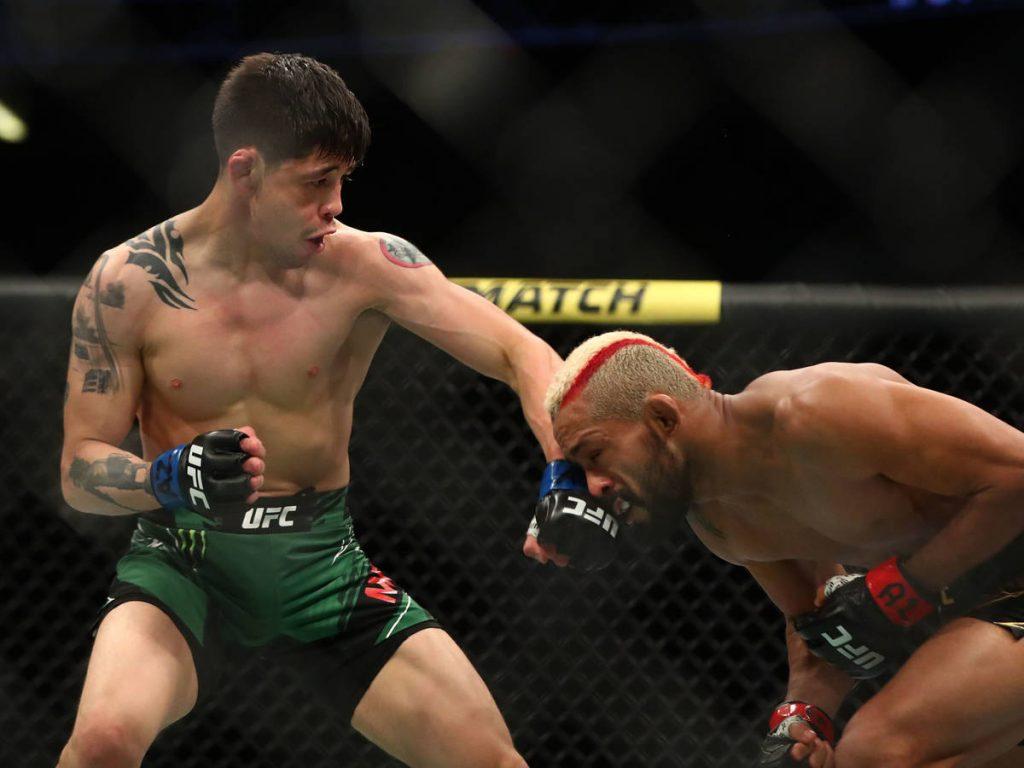 1024x768 Brandon Moreno hace historia en UFCútbol Regio