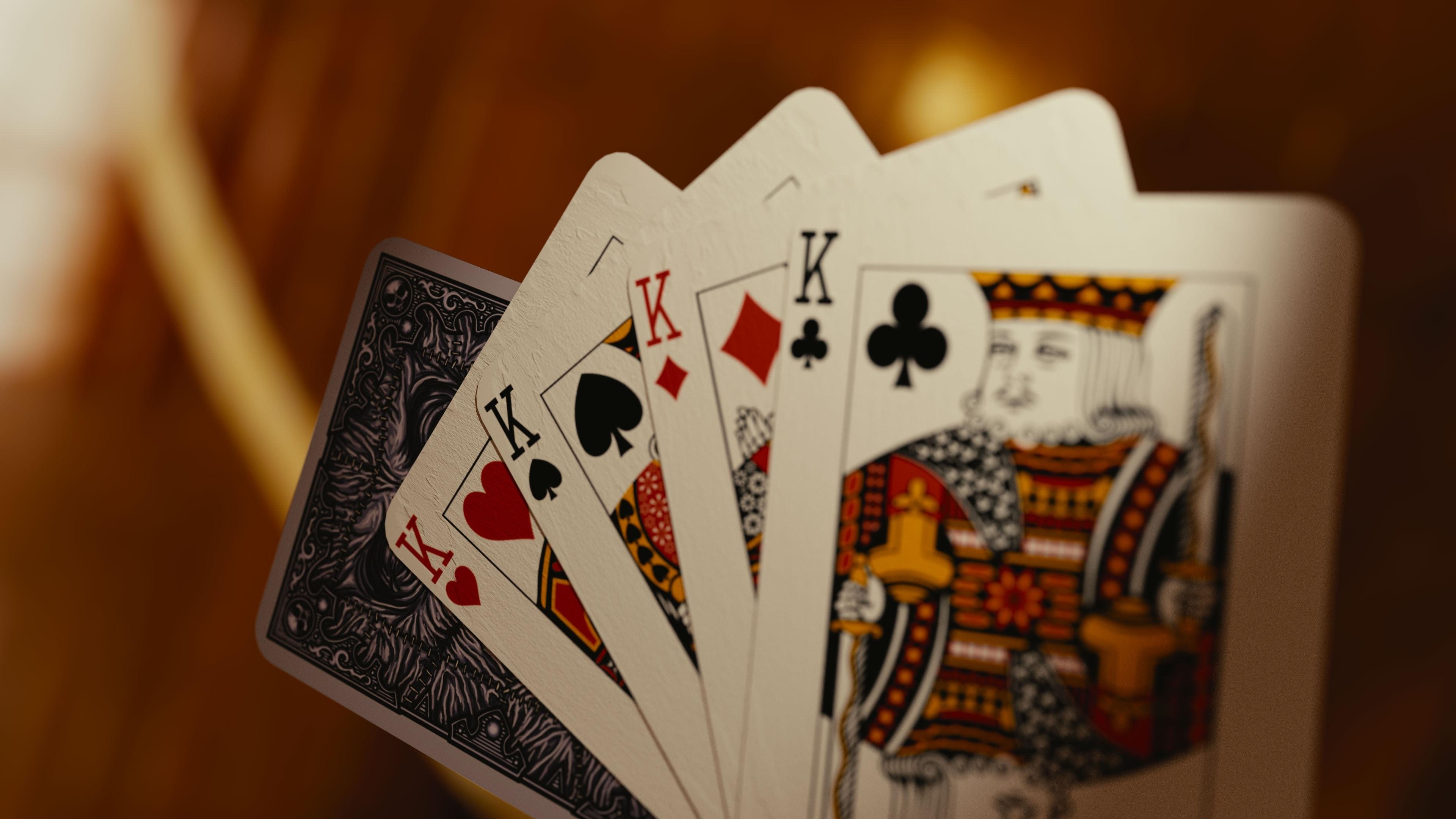 3840x2160 Kings Playing Cards Play HD Wallpaper