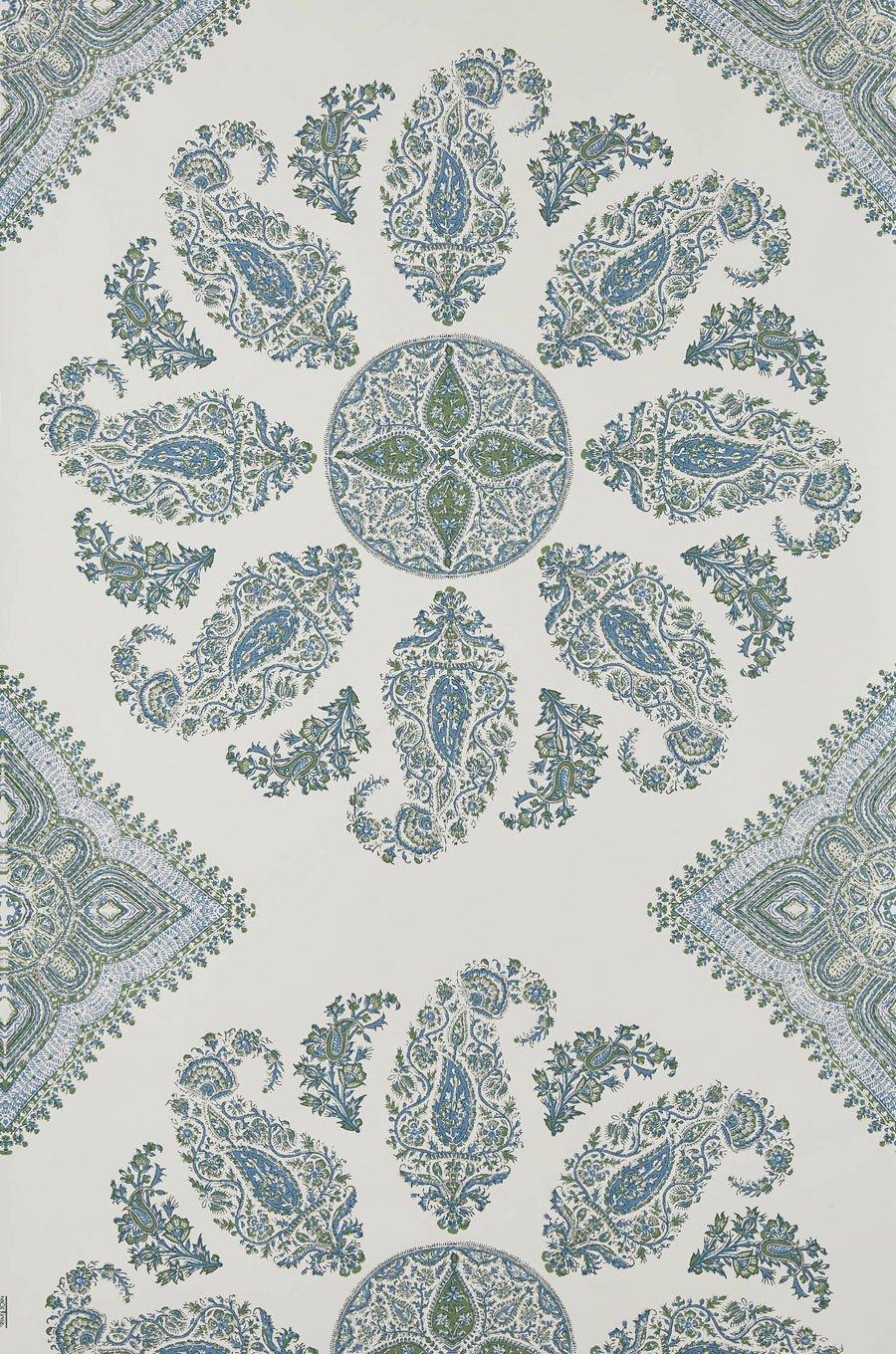 900x1360 Samarkand Wallpaper Green On White
