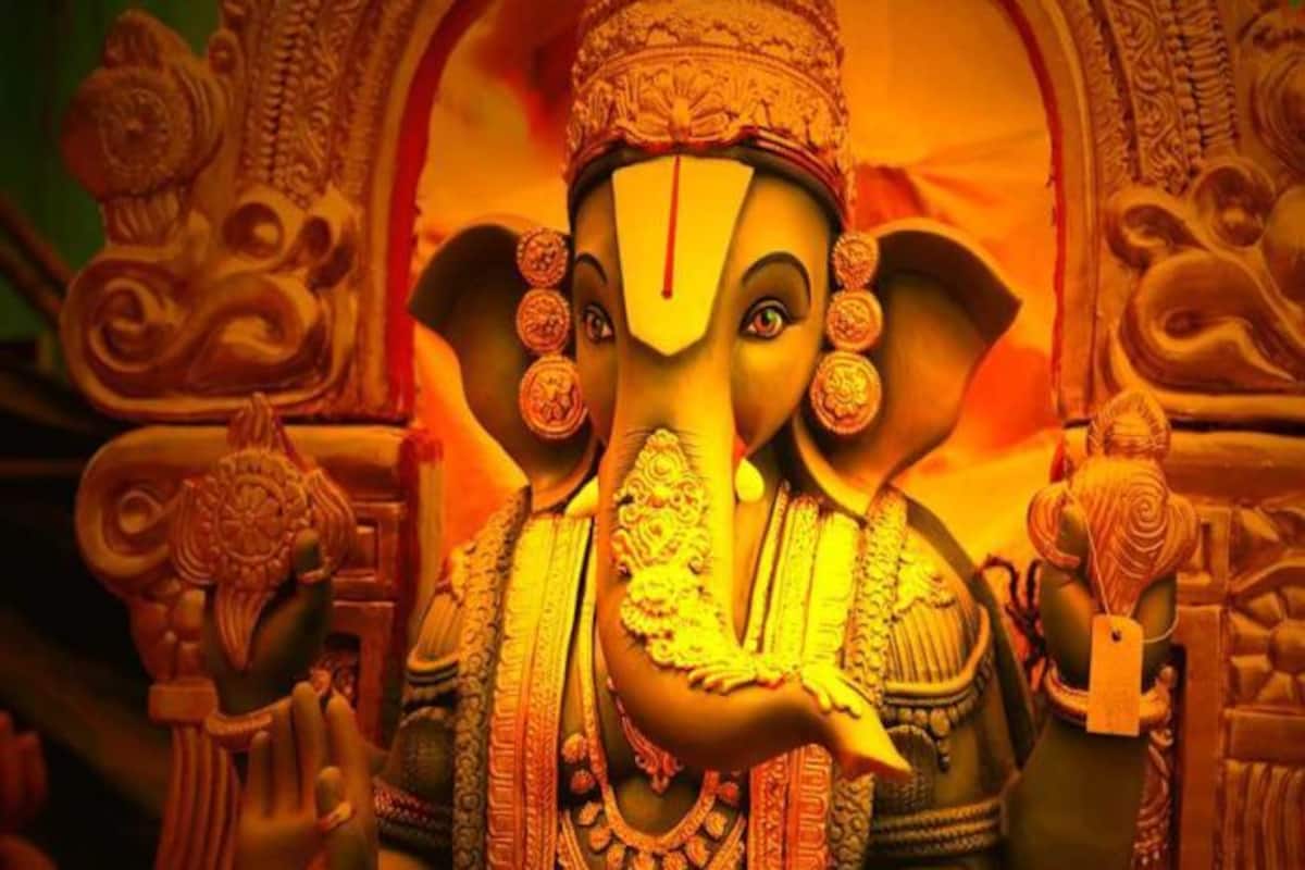 1200x800 Do you know why some Ganpati idols have their trunk on the right, some left and some straight?