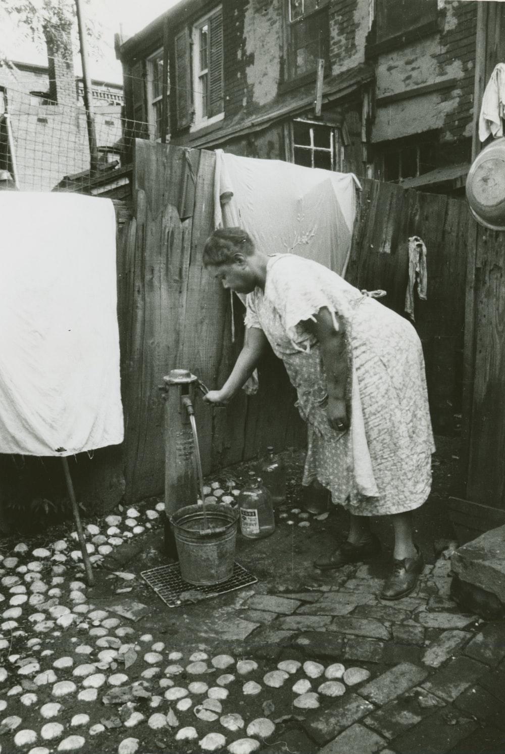 1000x1492 Water Pump Picture. Download Free Image