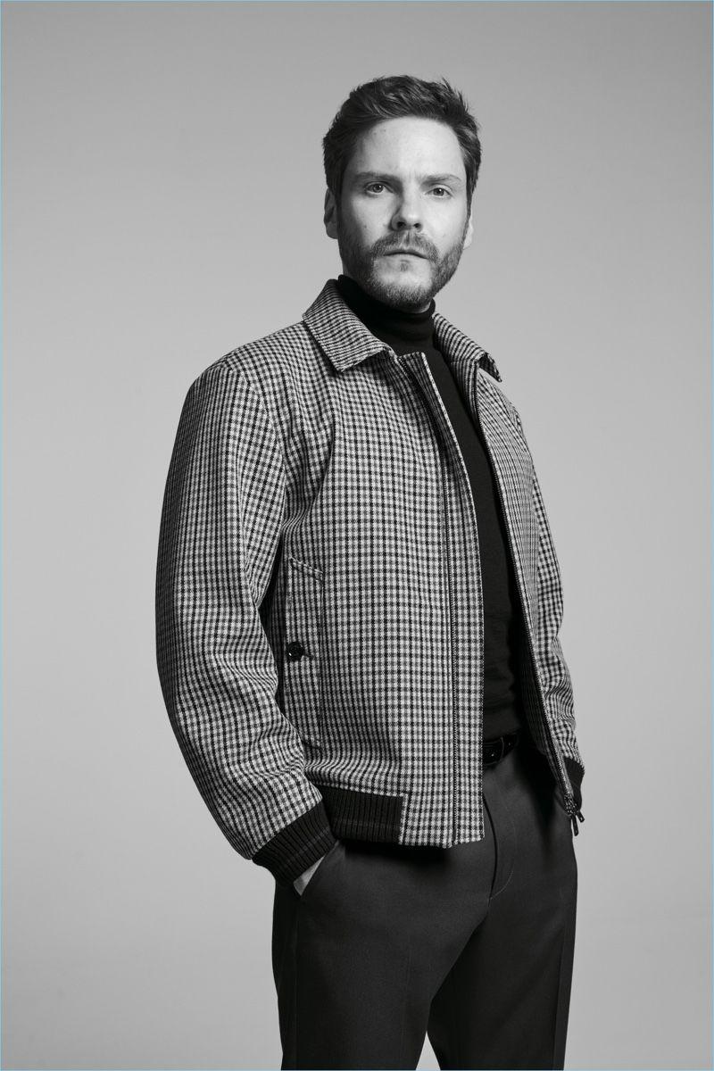 800x1200 Daniel Brühl stars in the BOSS Made in Germany capsule collection campaign. Why??? Because he's PERFECT!!!!!! I STILL LOVE YOU. Daniel brühl, Daniel bruhl, Daniel