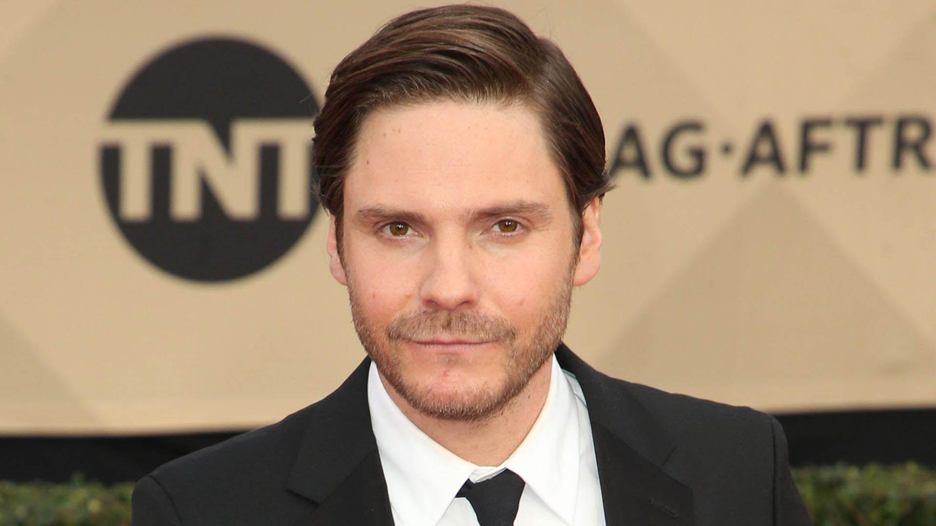 Daniel Bruhl Wallpapers - Top Free Daniel Bruhl Backgrounds