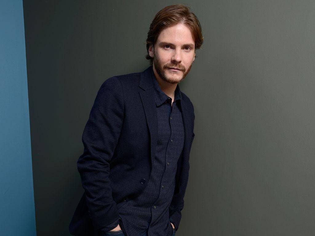 1024x768 Wall Street Journal: Daniel Bruhl on Amanda Knox, Captain America and Nadal
