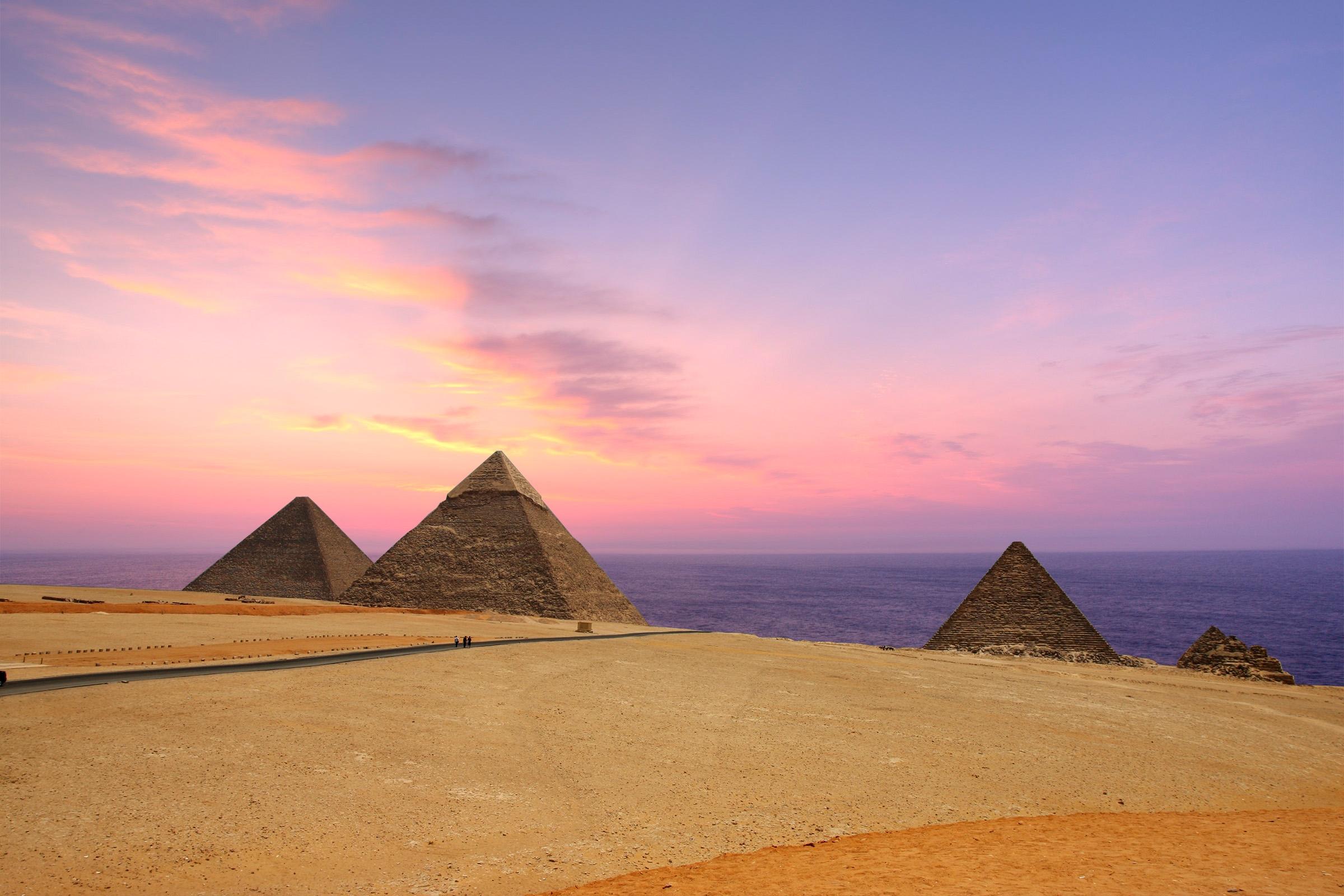 Египет. Африка египетские пирамиды. Египет красное море пирамиды. Восход Египет пирамиды. Пирамиды Египта Север.