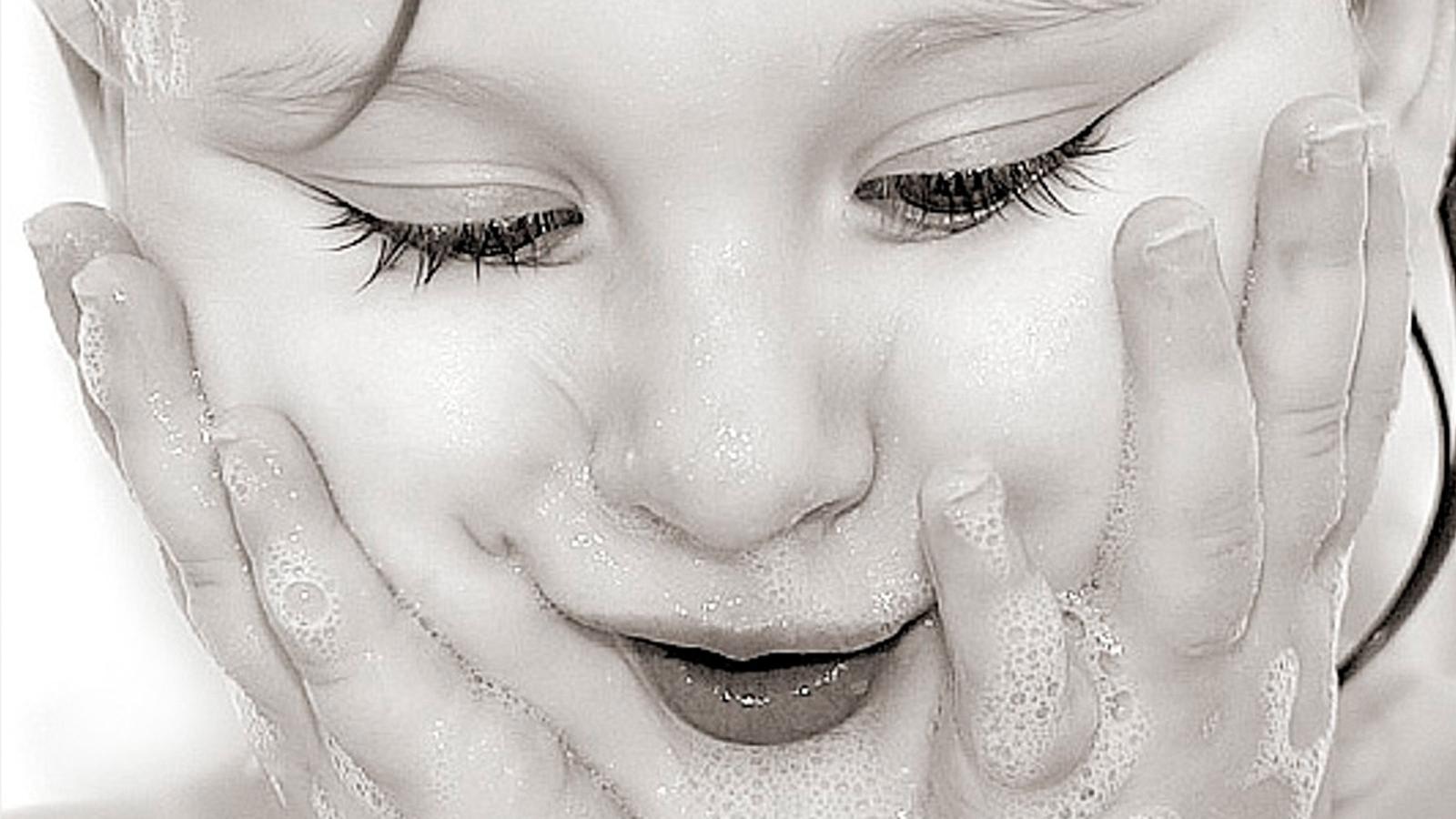 1600x900 Free download Cute Little Child Baby Wallpaper HD Wallpaper [1600x1200] for your Desktop, Mobile & Tablet. Explore Best Kids Wallpaper. Wallpaper for Kids, Children's Wallpaper, Children S Room Wallpaper