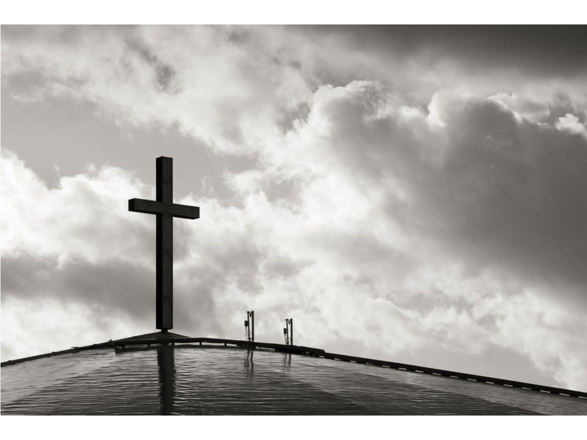 1152x864 black and white pics. Cross in black and white Wallpaper Wallpaper and. Black and white wallpaper, Black and white, Black and white picture