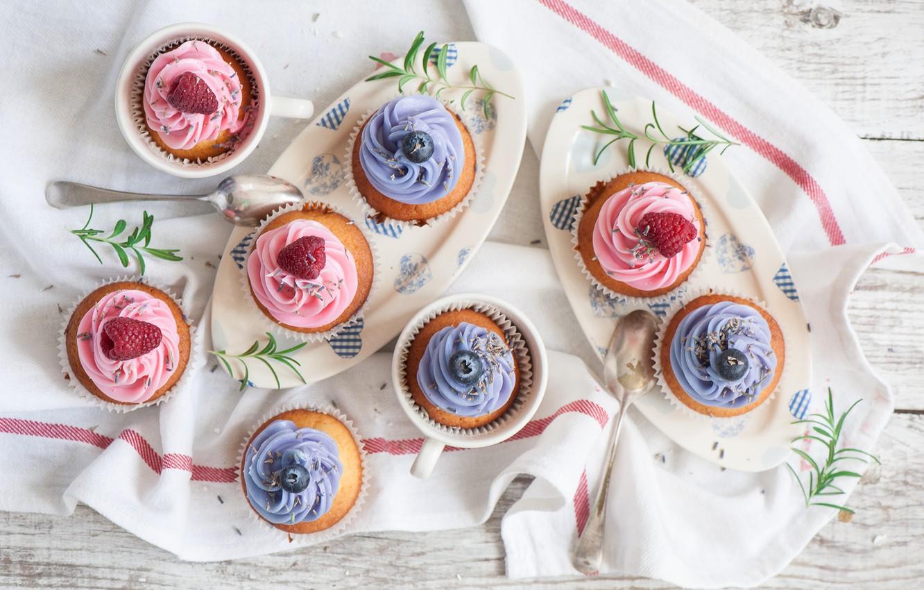 1332x850 Wallpaper the sweetness, blueberries, cakes, cupcakes, Raspberry, Raspberry, sweets, pastries, blueberry muffins image for desktop, section еда
