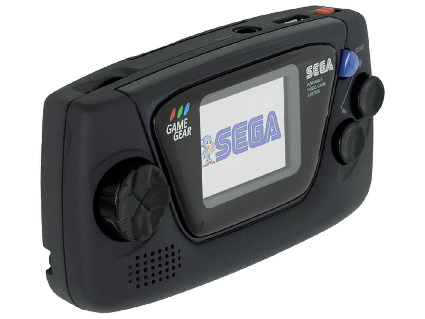1400x1050 Sega's Game Gear Micro is smaller than the Dreamcast's VMU