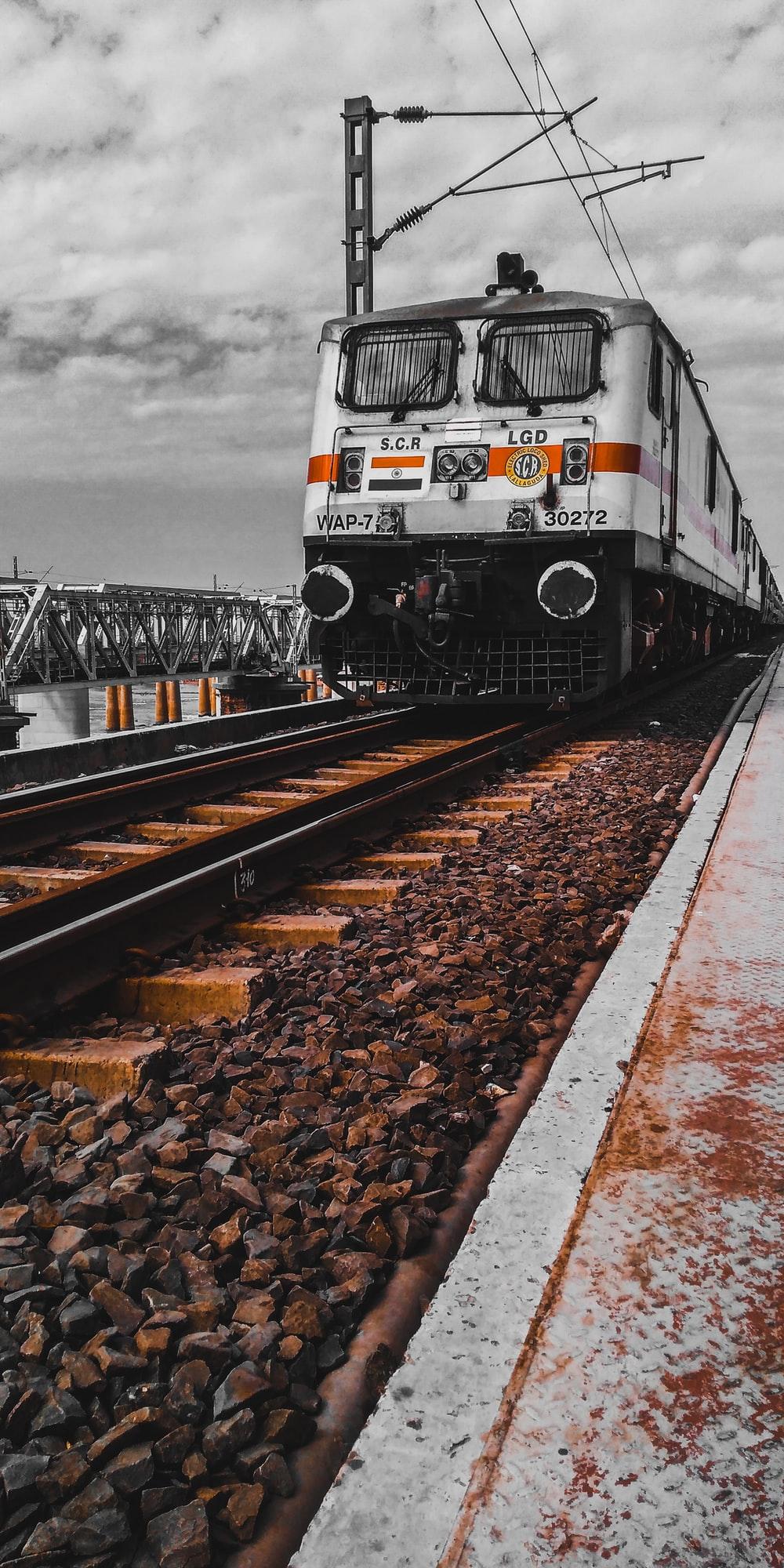 1000x2000 Indian Railway Picture. Download Free Image