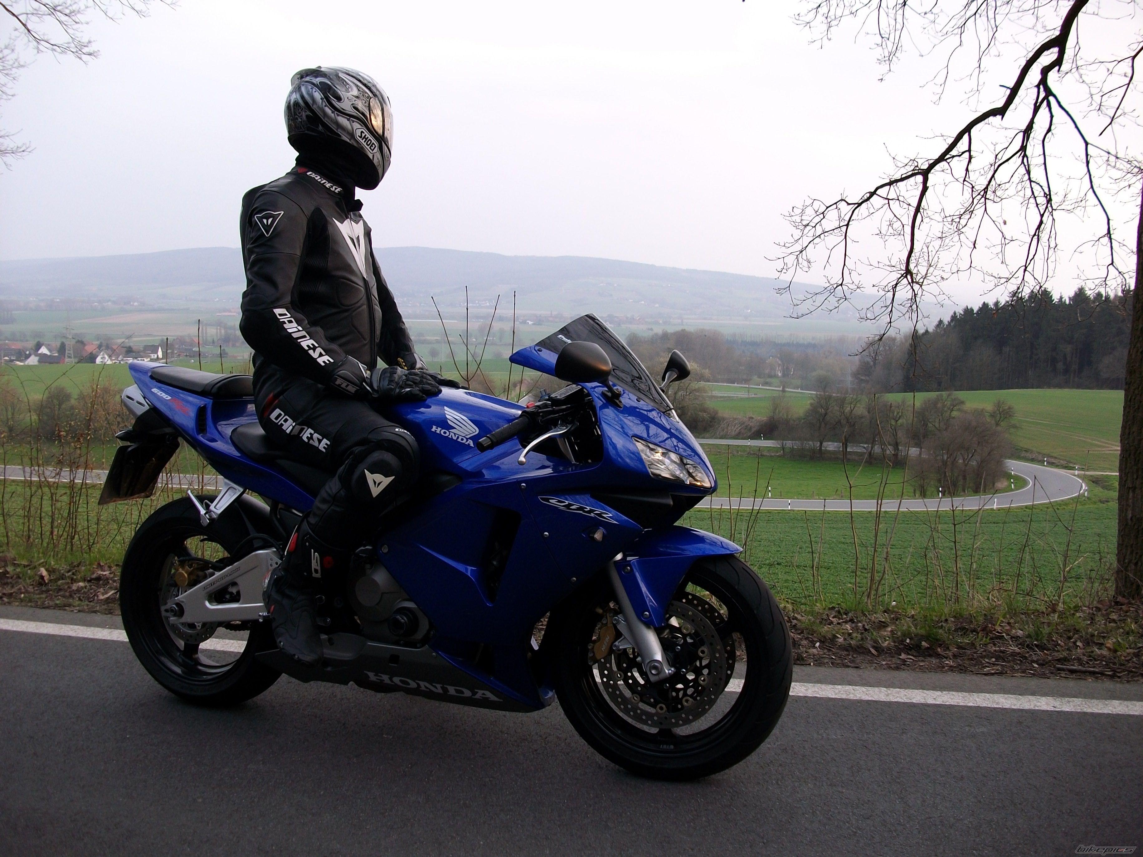 3664x2748 HD wallpaper honda cbr600rr