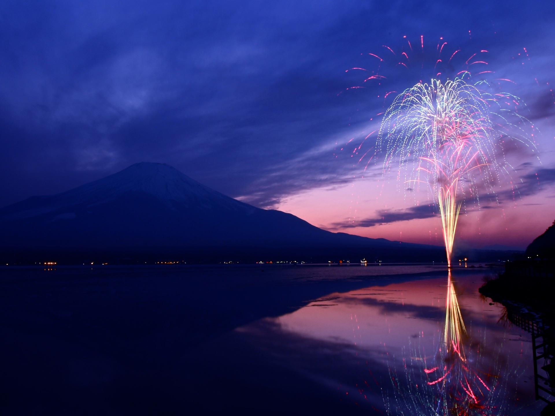 1920x1440 Wallpaper 4k Mount Fuji Fireworks Japan 4k Wallpaper