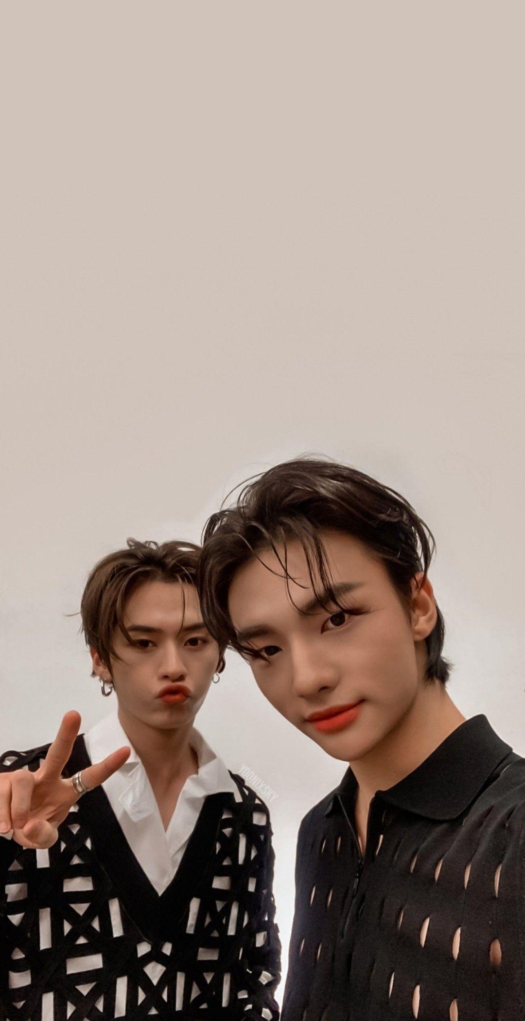 1080x2100 Skz leeknow & hyunjin lockscreen. Kids wallpaper, Photo and video, Kids