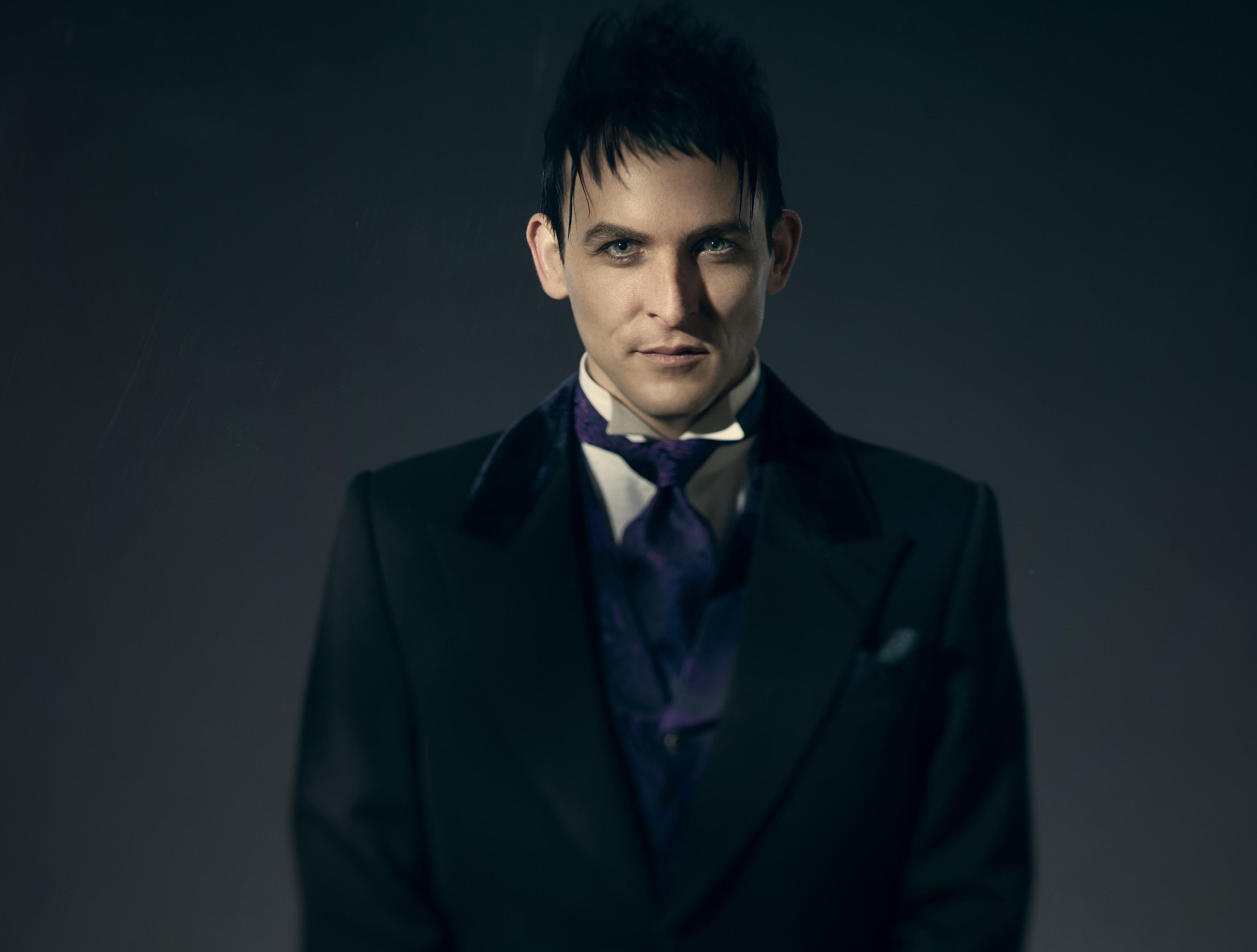 3300x2500 Oswald Cobblepot HD Wallpaper