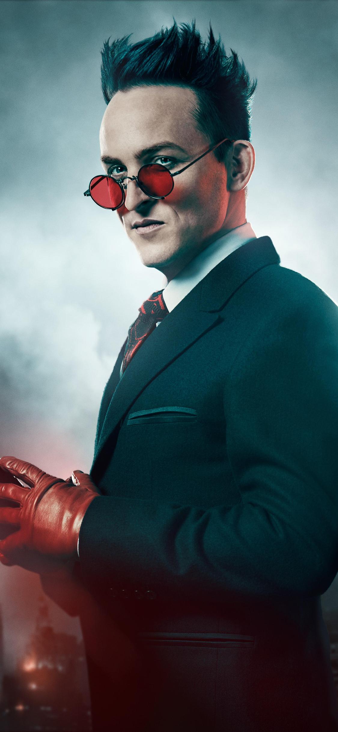 1125x2436 Robin Lord Taylor As Oswald Cobblepot In Gotham Season 5 iPhone XS, iPhone iPhone X HD 4k Wallpaper, Image, Background, Photo and Picture