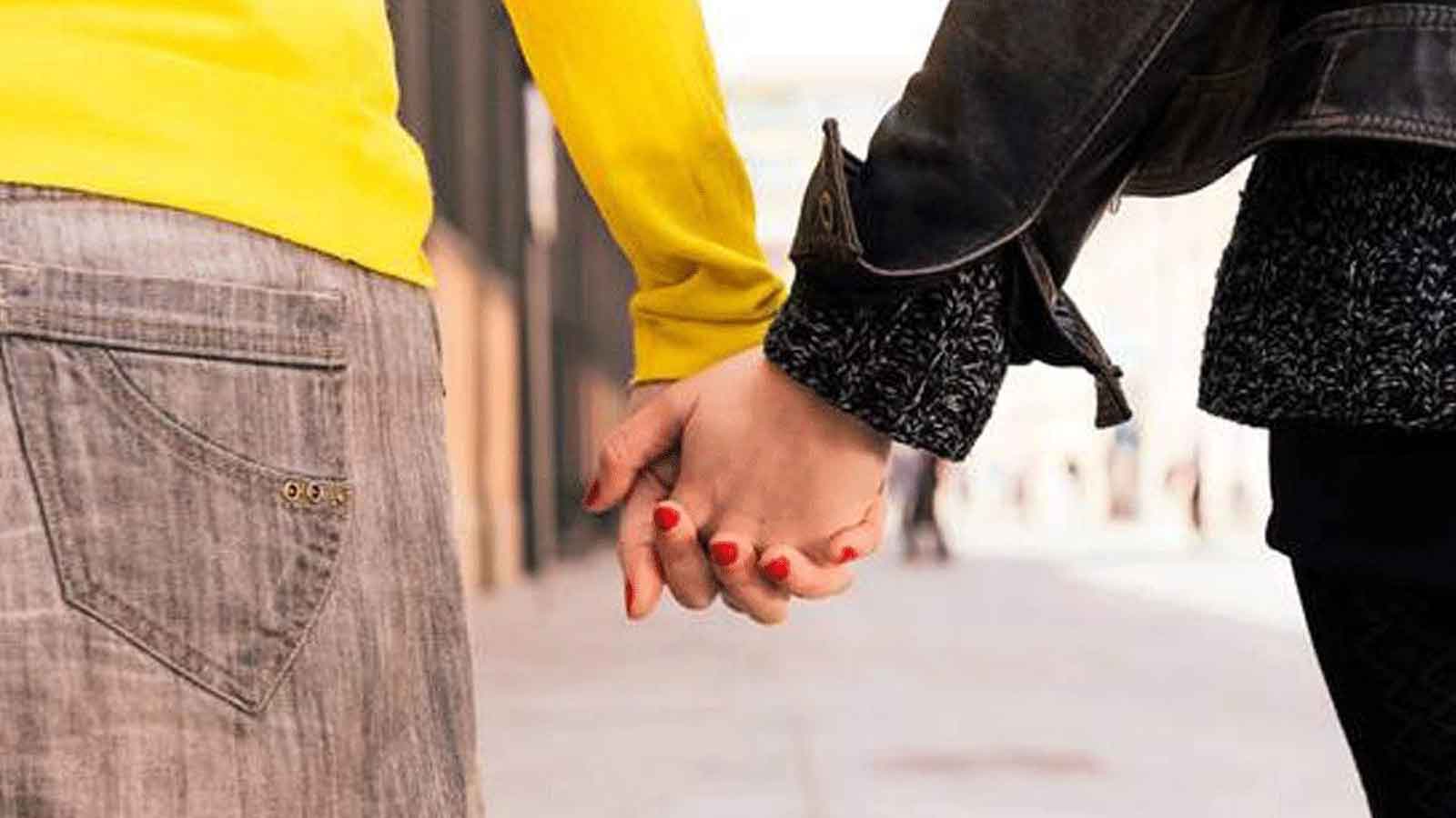 1600x900 Gujarat HC comes to rescue of police's 'first' lesbian couple. City of India Videos