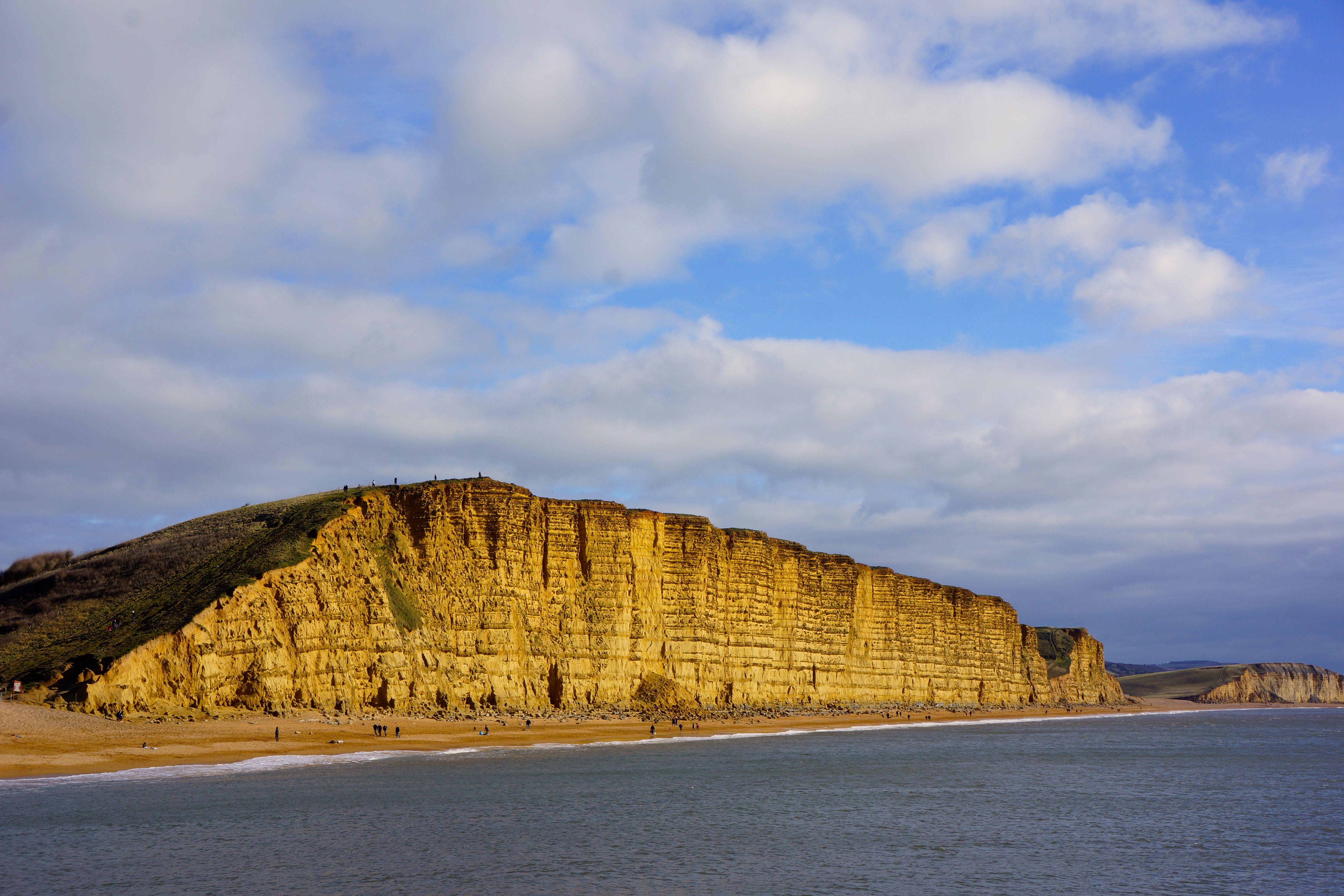 6000x4000 Sunday Photo: The Cliffs in Dorset Made Famous
