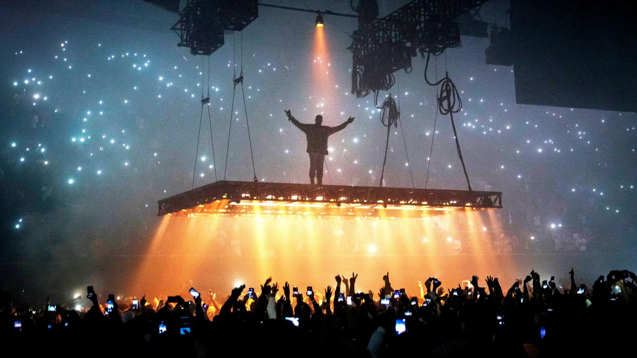 Kanye West Concert Wallpapers - Top Free Kanye West Concert Backgrounds