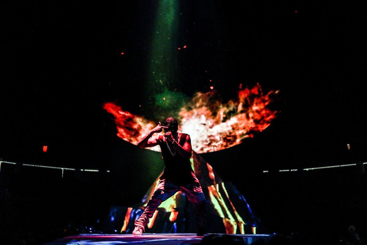 1200x800 Hero Wallpaper west yeezus tour Wallpaper d #Wallpaper #KanyeWest #Yeezus #Tour #Kanye