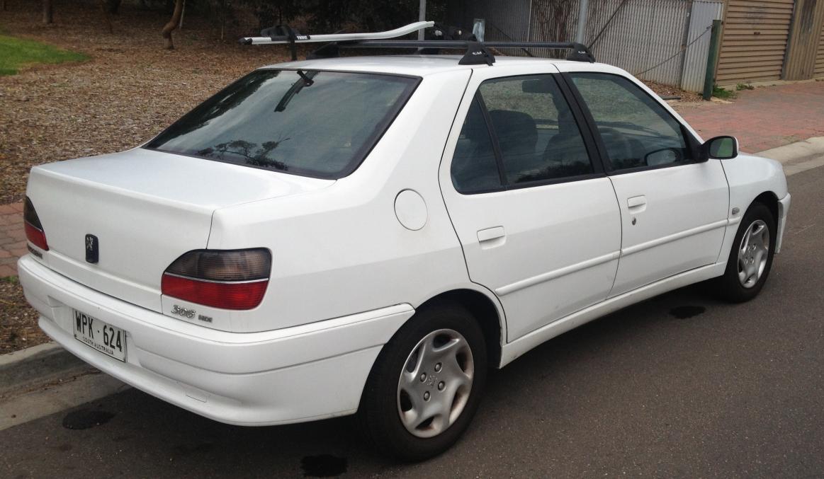 1163x677 Peugeot 306 Sedan 1999 Wallpaper