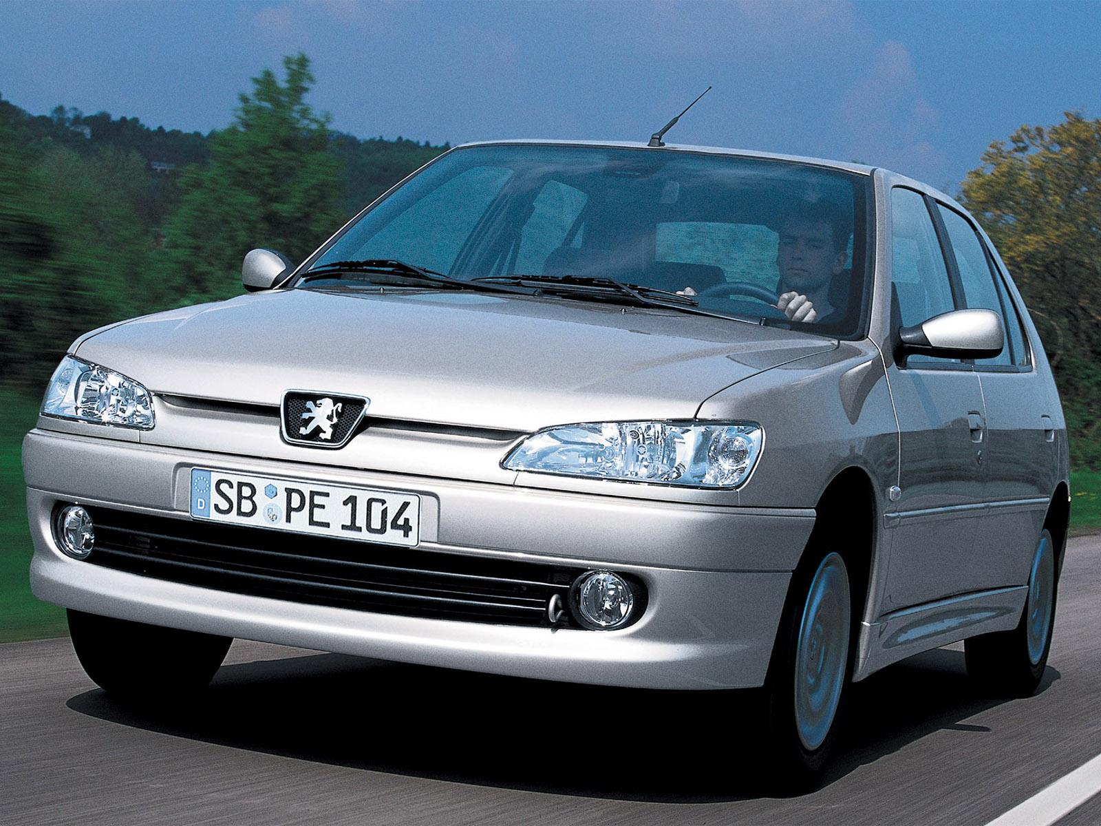 1600x1200 Peugeot 306 Hatchback 1999 Wallpaper