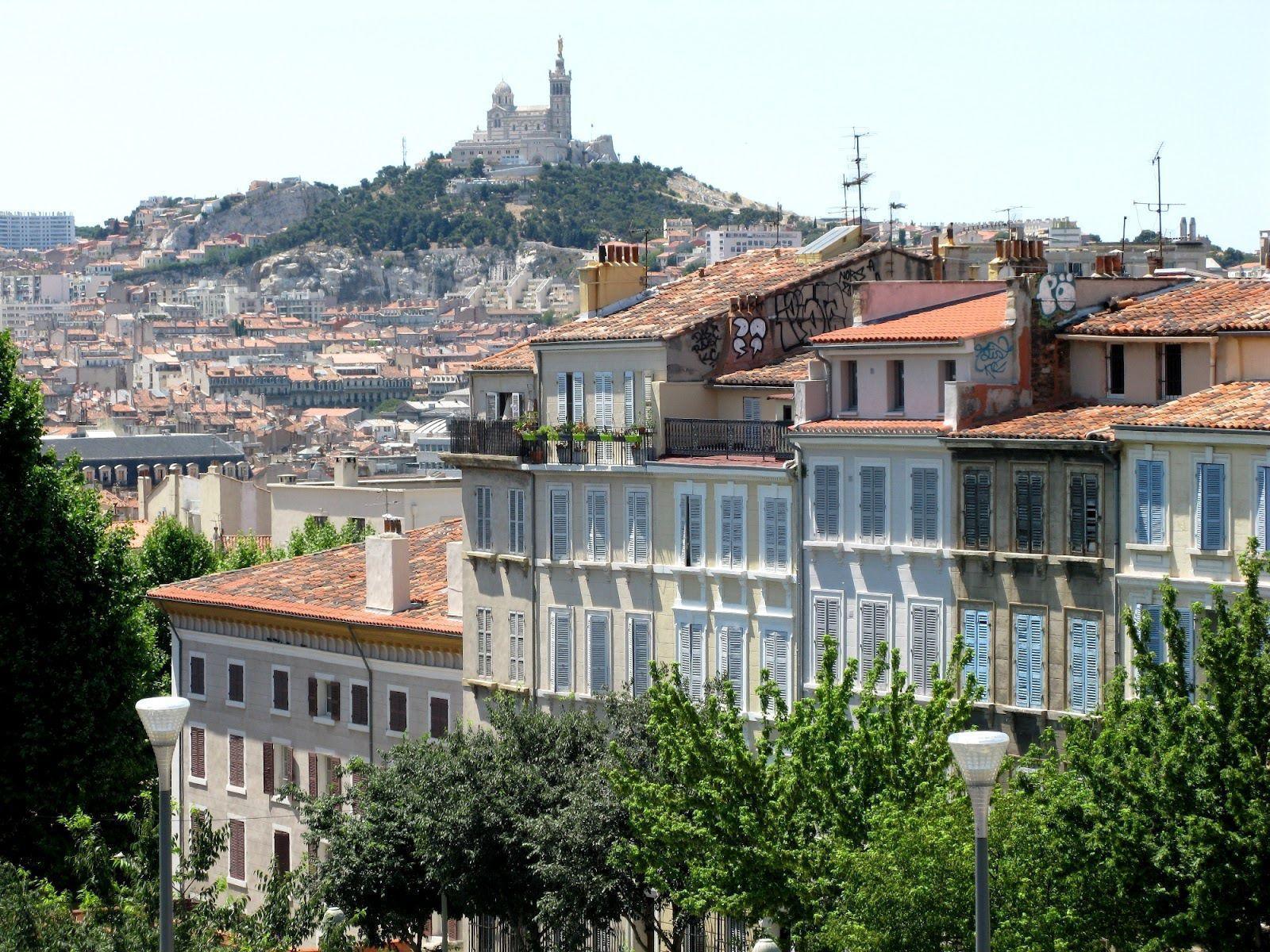 1600x1200 Marseille Wallpaper