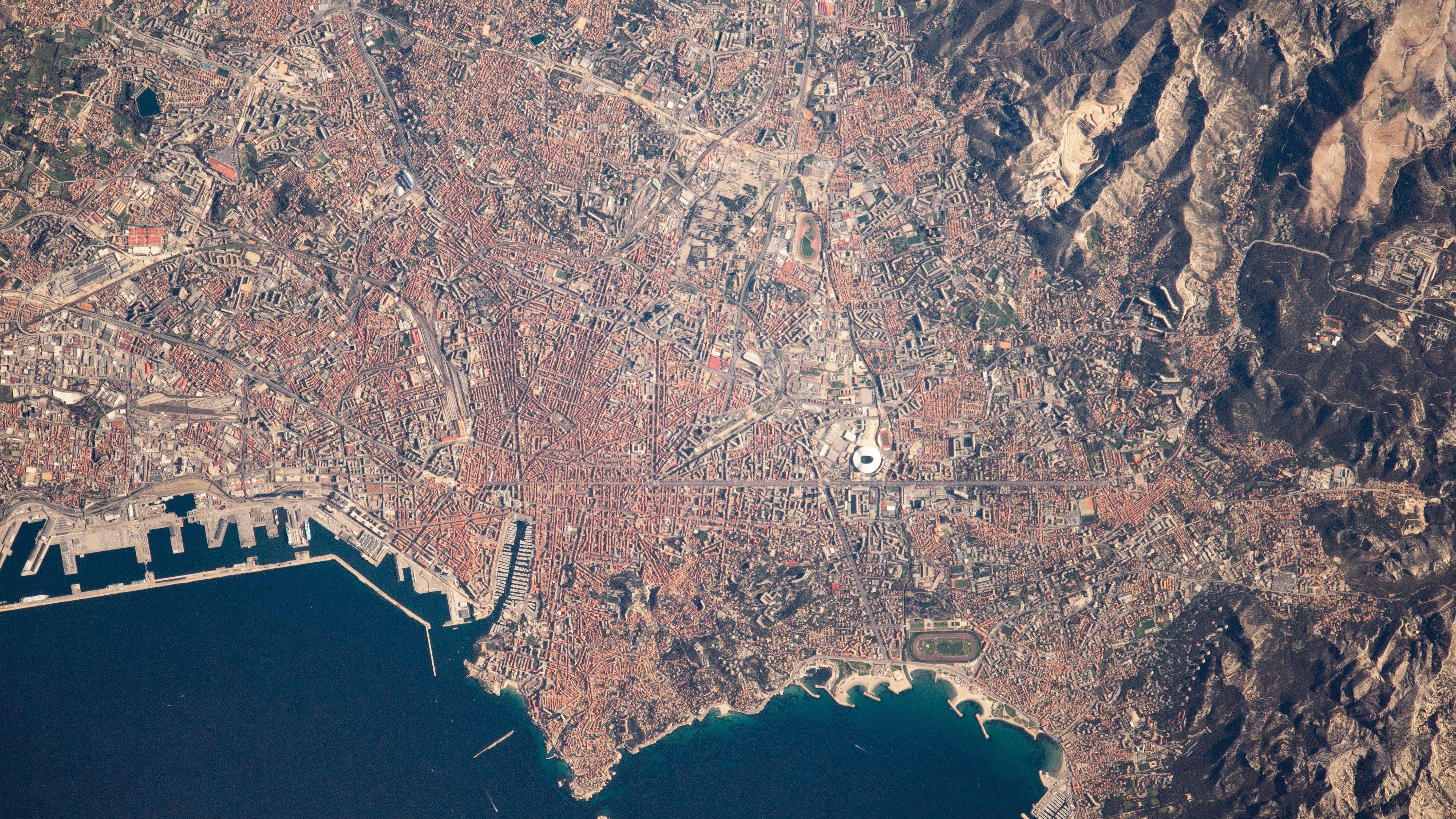 3840x2160 Aerial Photo Of Marseille, France. Wallpaper. Wallpaper Studio 10