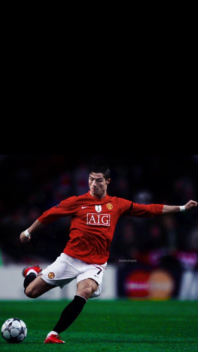 675x1200 Cristiano Ronaldo Manchester United Wallpaper 4k