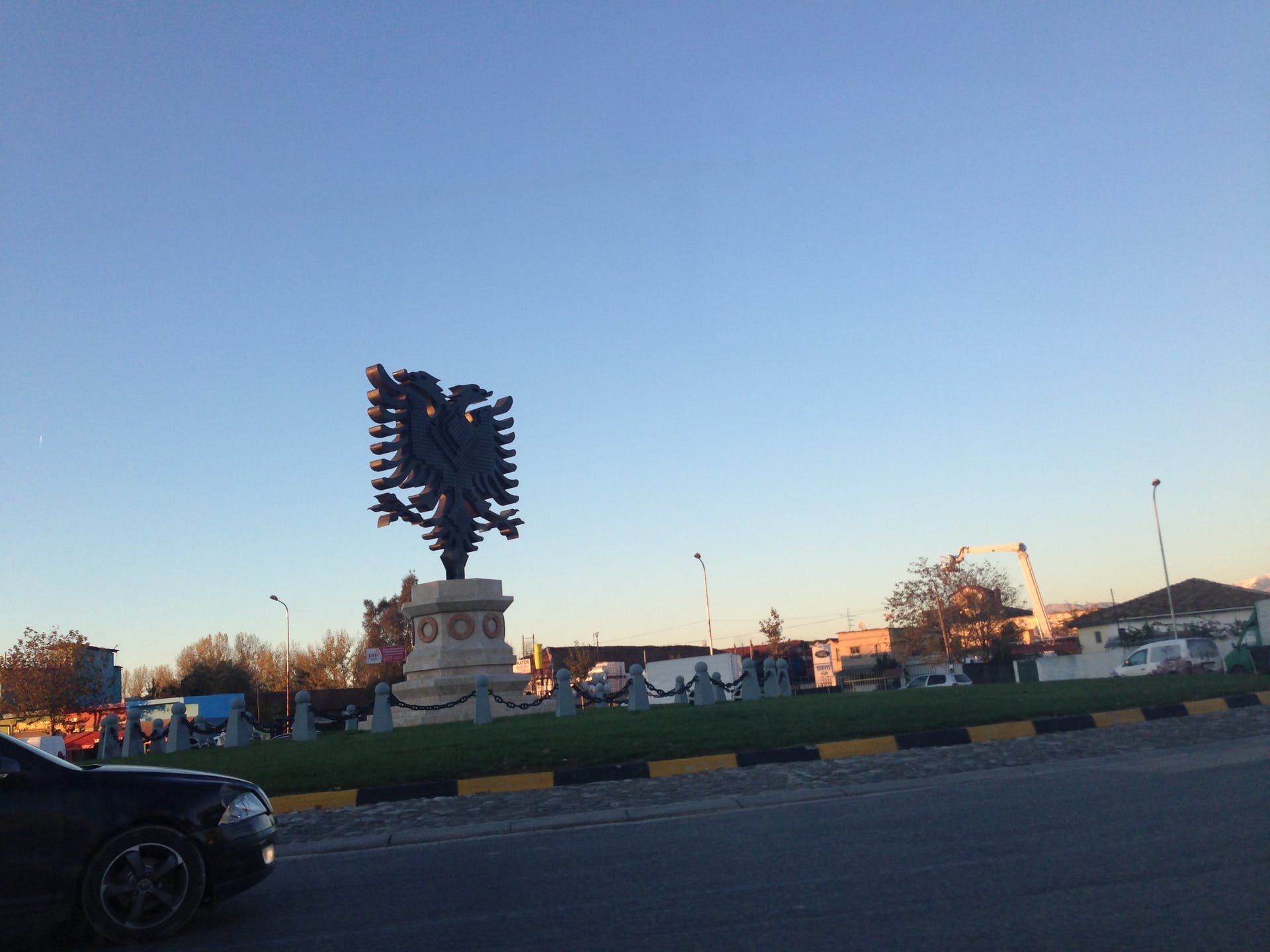 1920x1440 Albania Tirana Road Green