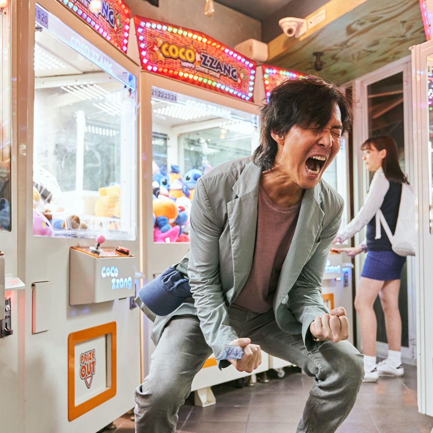 1400x1400 Squid Game Review: Netflix's Battle Royale Esque Show Packs A Surprising Punch