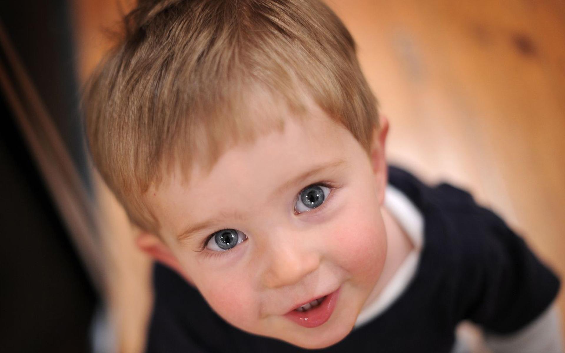 1920x1200 Cute Boy Computer Background Free Download