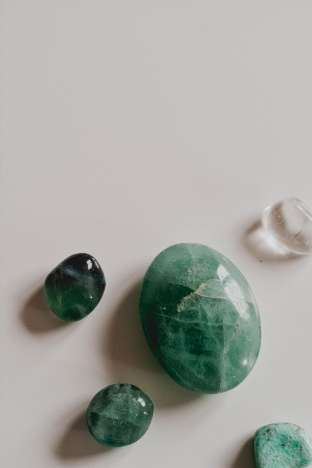 1000x1500 Emerald Picture. Download Free Image