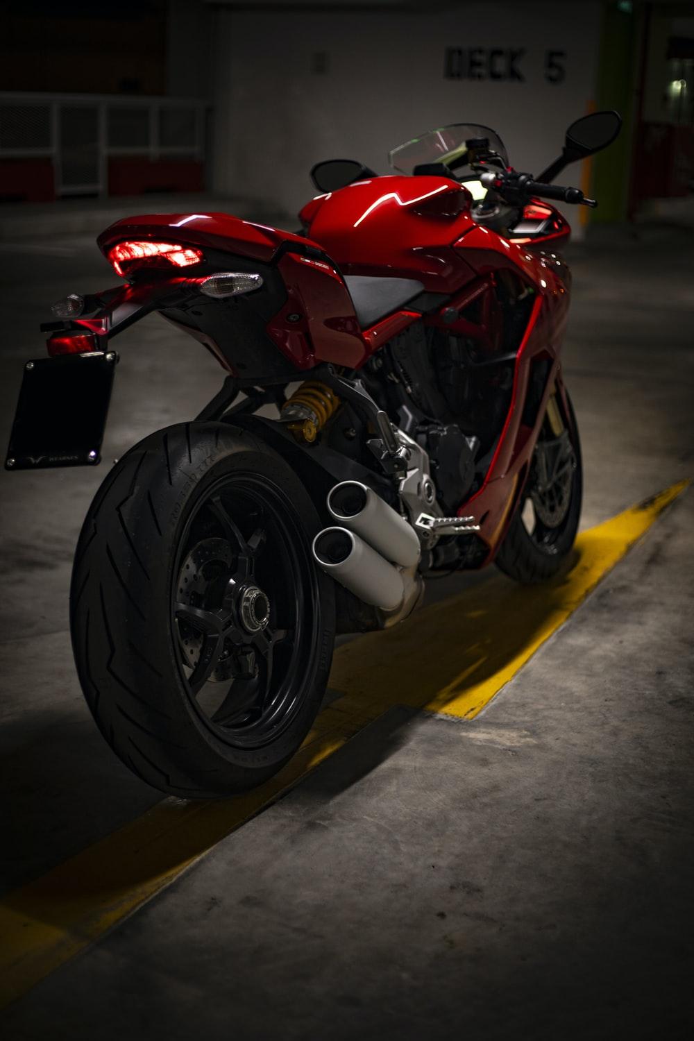 1000x1500 Motorbike Racing Picture. Download Free Image