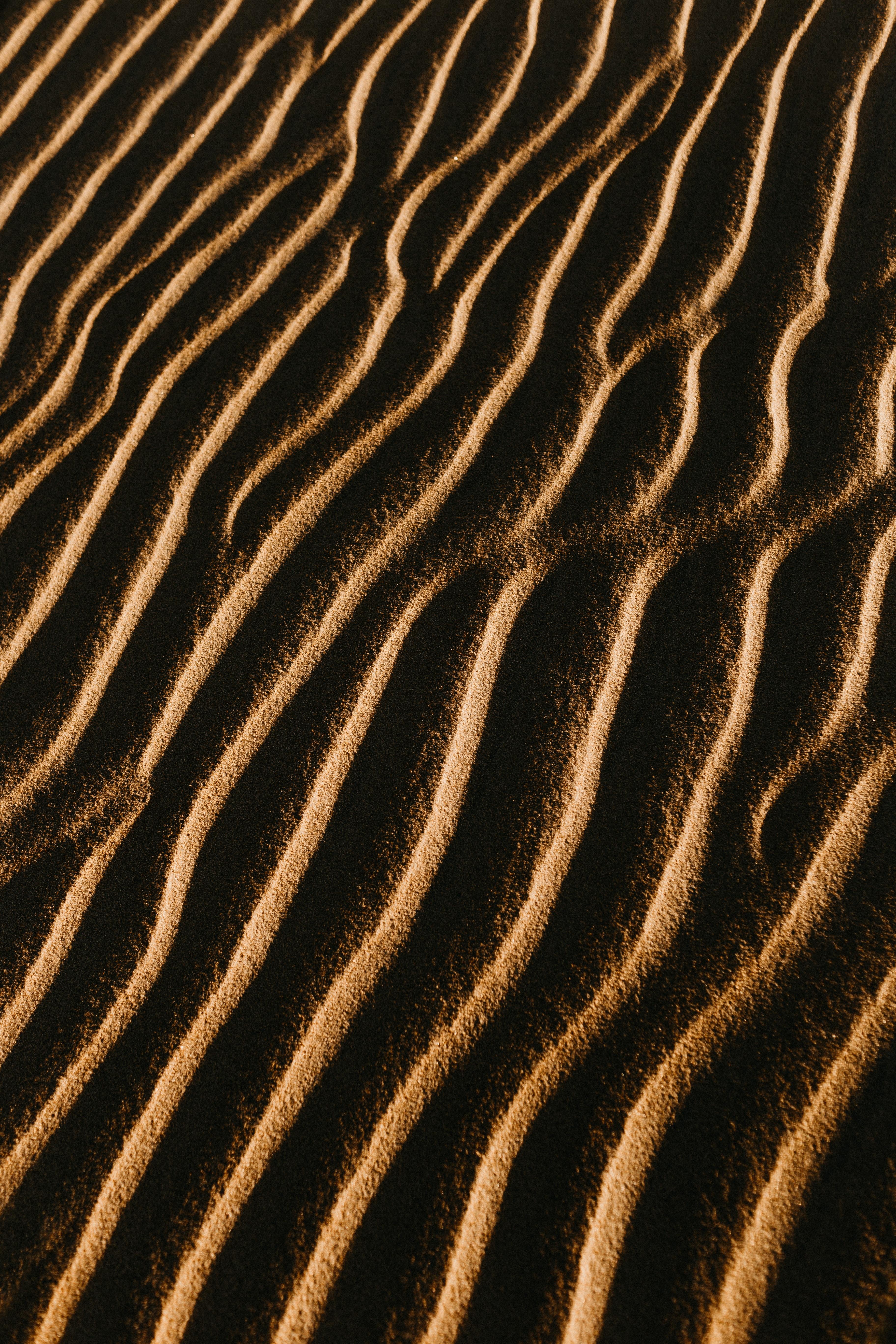 3648x5472 Download wallpaper 3648x5472 sand, texture, waves, dark HD background