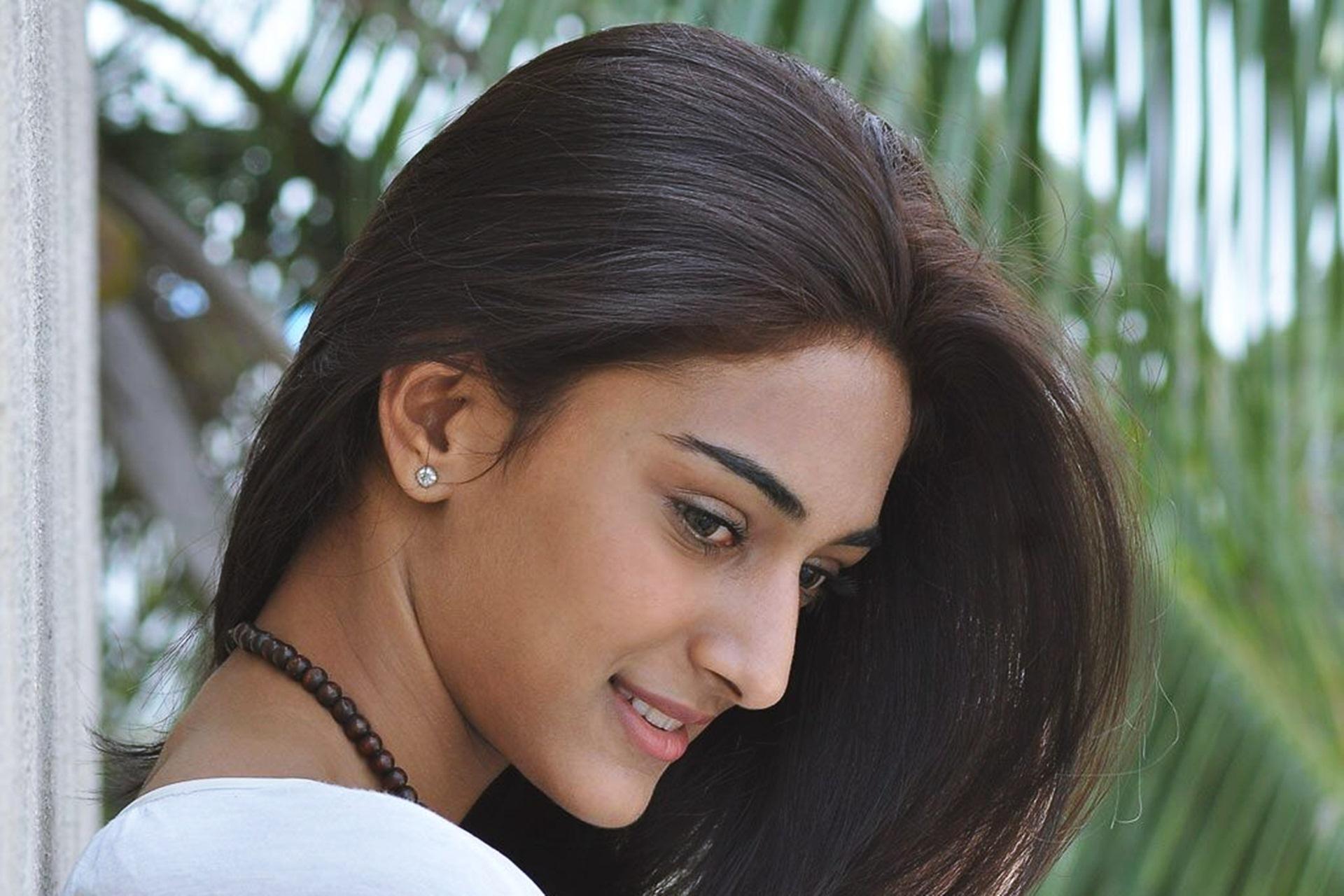 1920x1280 1920x1280 erica fernandes wallpaper