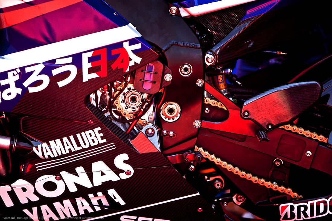 1100x733 Ben Spies Yamaha M1 Red Wallpaper