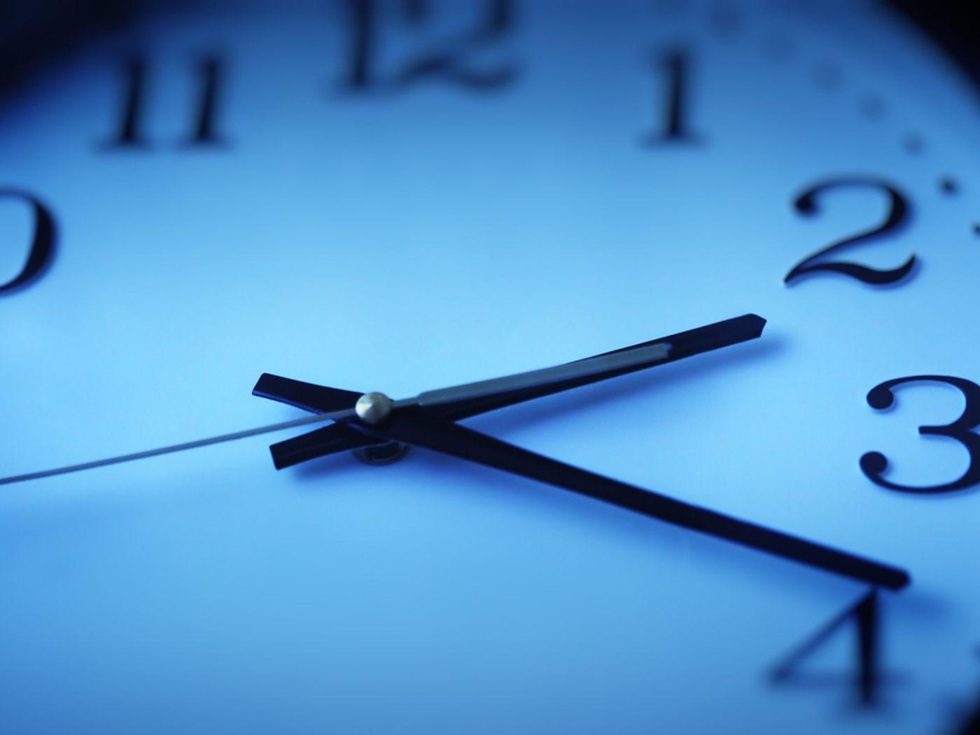 Analog Clock Wallpapers Top Free Analog Clock Backgrounds WallpaperAccess