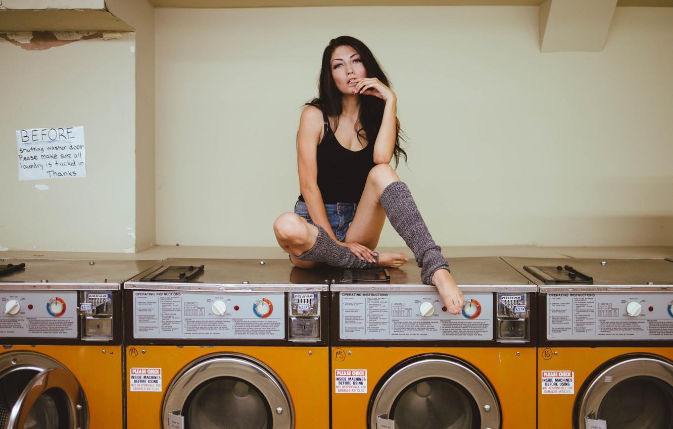 1332x850 Wallpaper, pose, model, shorts, makeup, Mike, brunette, hairstyle, knee, sitting, Jess, washing machine, James Moxley image for desktop, section девушки