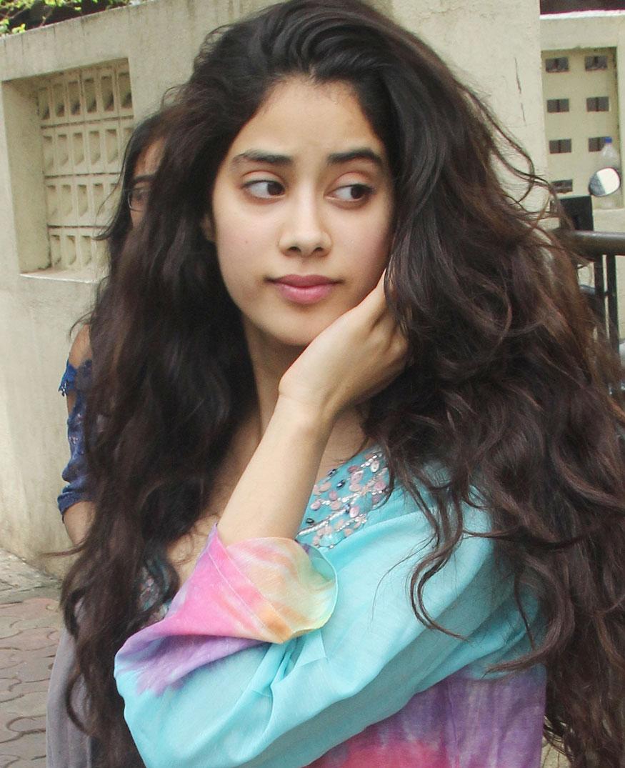 875x1075 Janhvi Kapoor Without Makeup