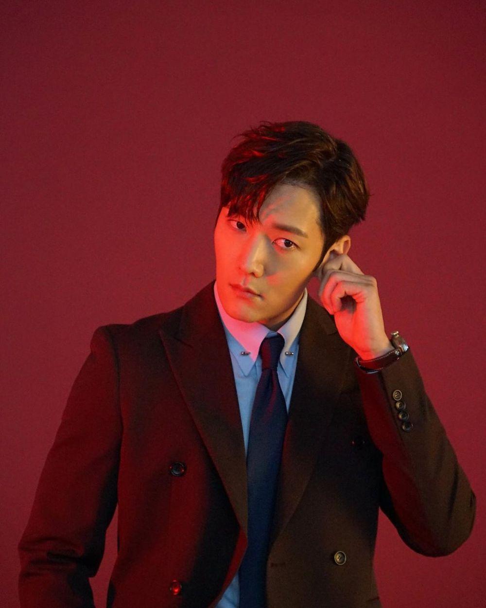 1000x1250 Jadi Superhero di KDrama Baru, Ini 10 Potret Gagah Choi Jin Hyuk