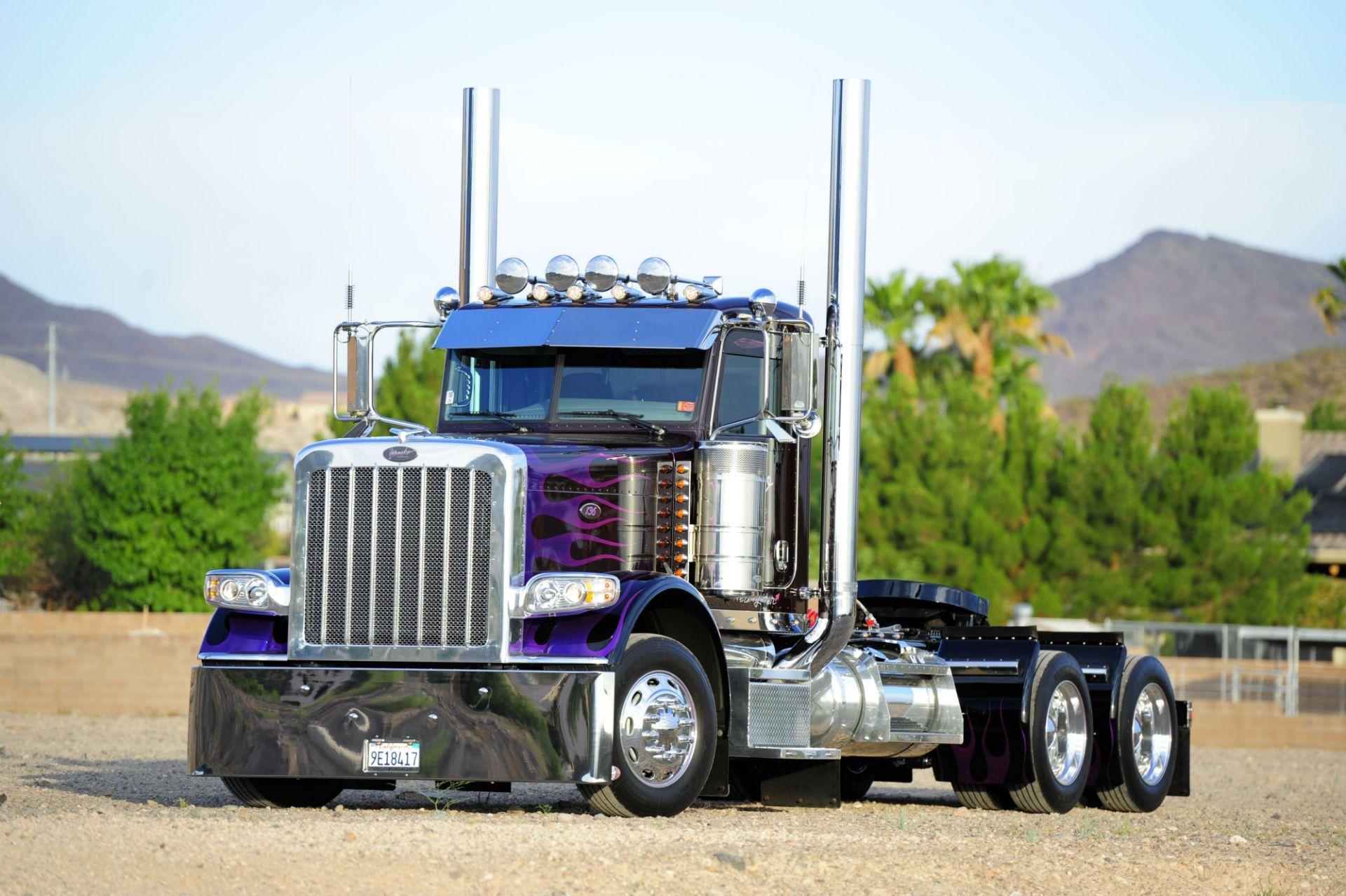 1920x1278 Semi Truck Wallpaper