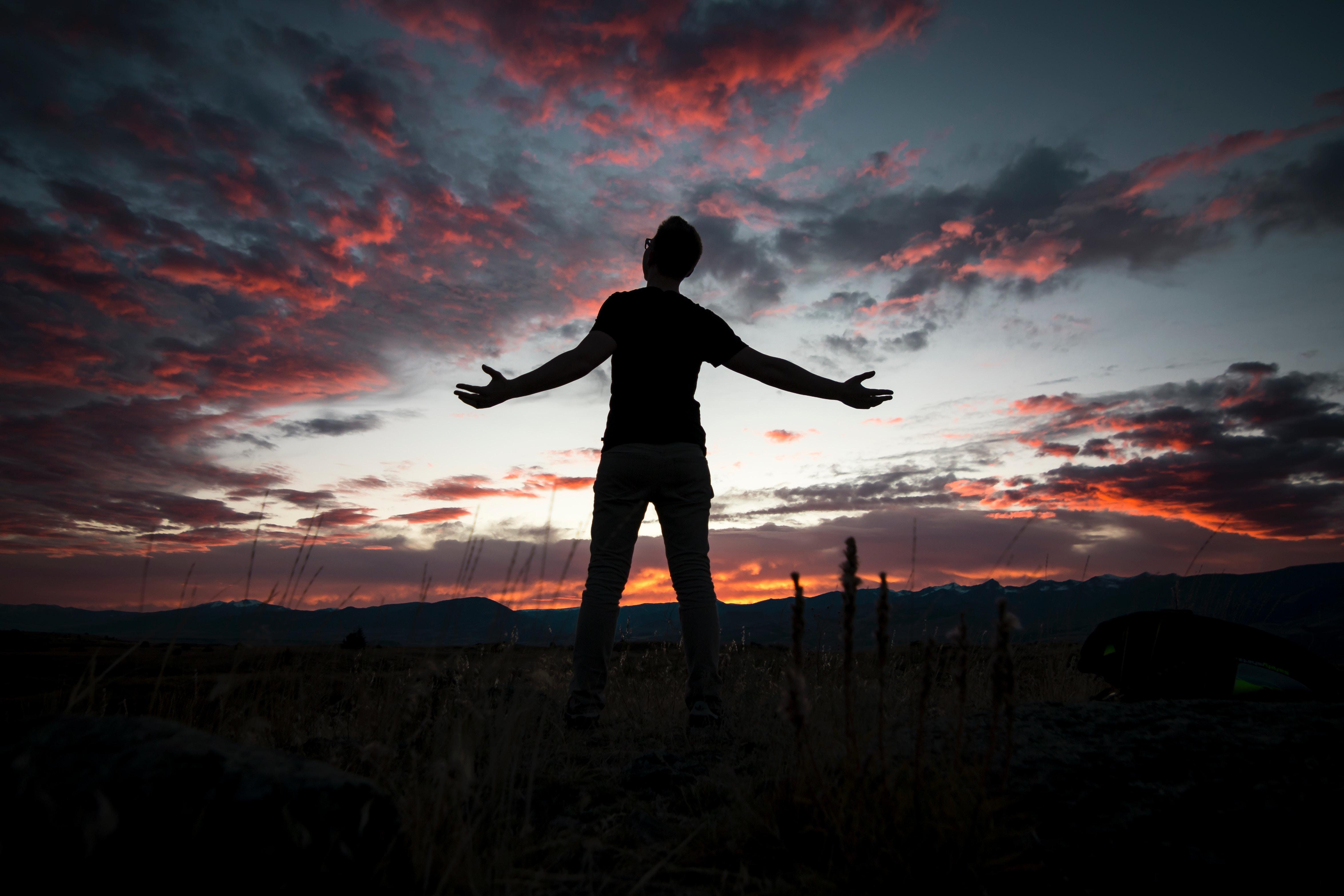 4704x3136 4704x3136 #silhouette, #sunrise, #shiloette, #ma, #arms, #man, #Public domain image, #sky, #hand, #red, #cloud, #montana, #person, #clouds, #open, #sunset, #blue. Mocah HD Wallpaper