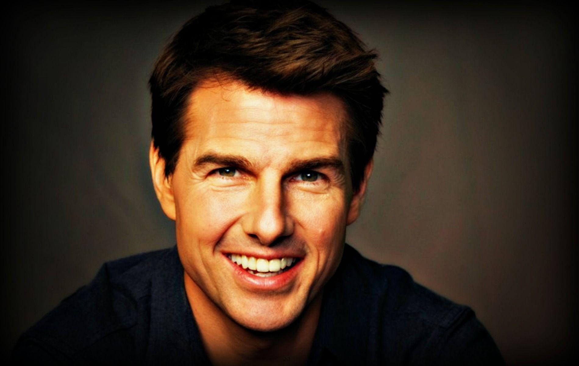 1900x1200 Tom Cruise Biography, Age, Height, Weight, History, Net worth, Best Photo and more 2021