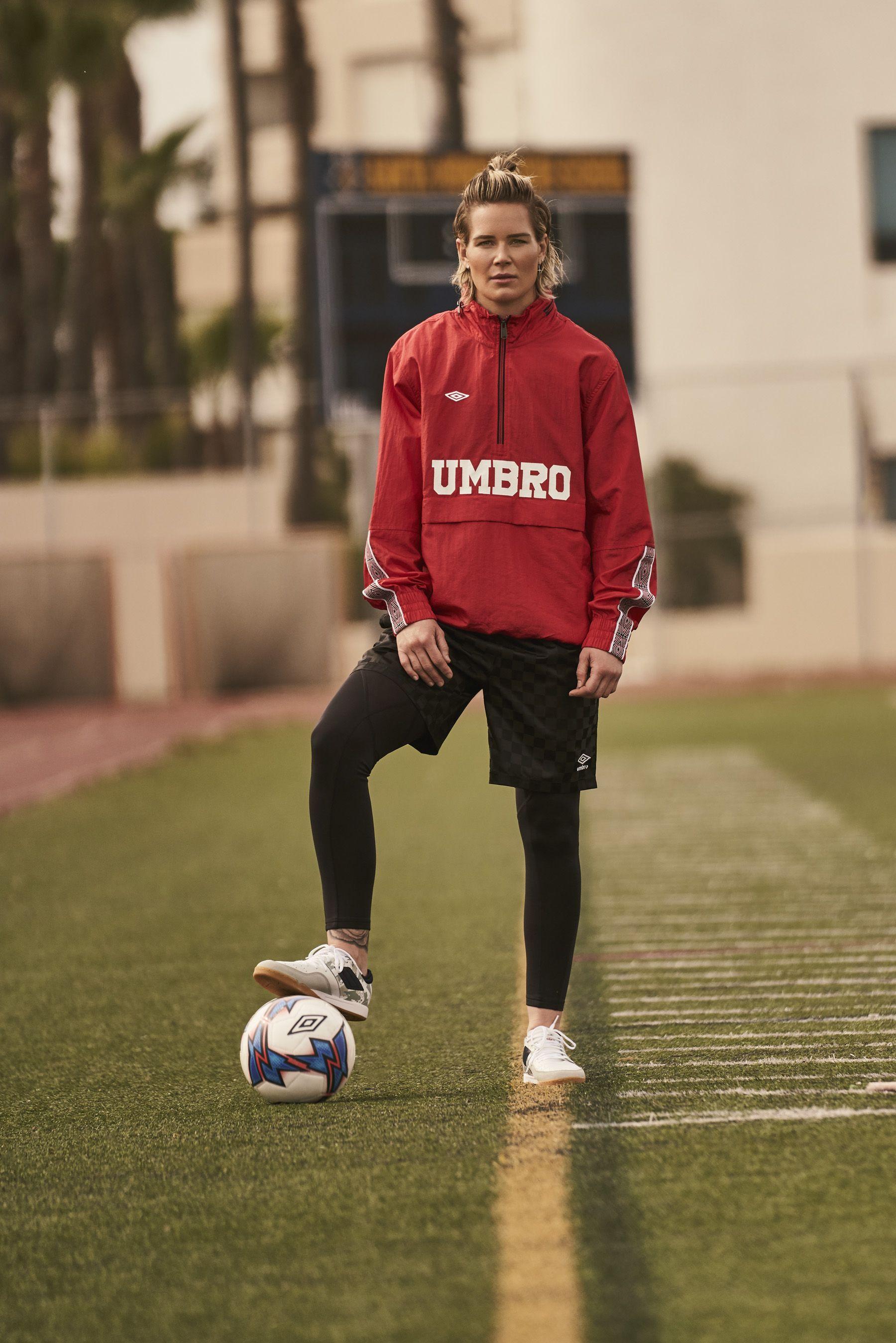 1800x2698 Soccer Stars Ashlyn Harris and Ali Krieger Are 'Just So Happy' After Engagement Announcement. Soccer outfits, Ashlyn harris, Usa soccer women