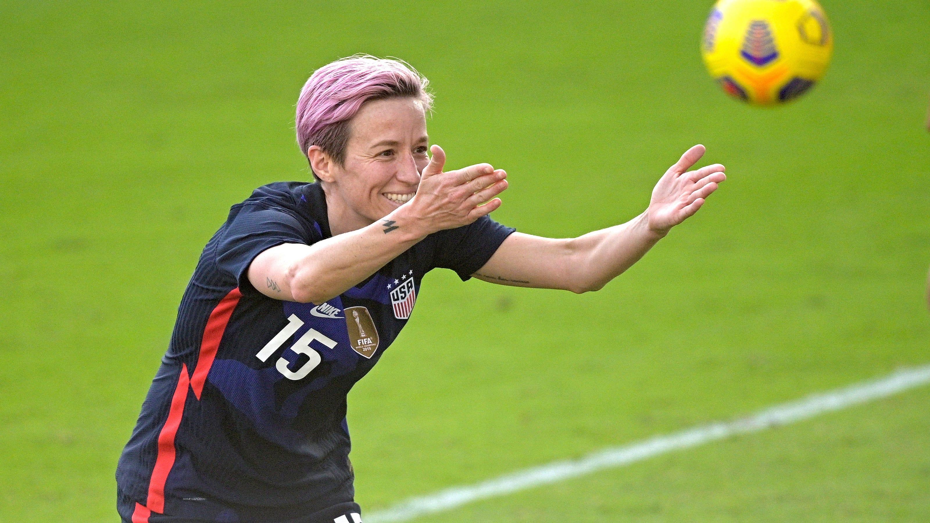 3200x1801 Megan Rapinoe honored Ali Krieger and Ashlynn Harris after goal