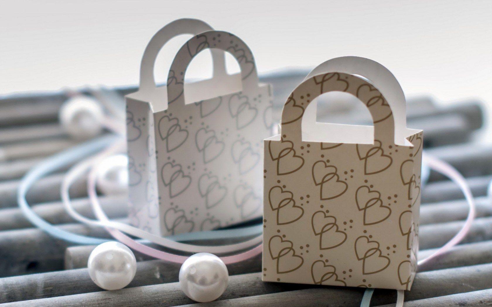 1680x1050 Bags Wallpaper