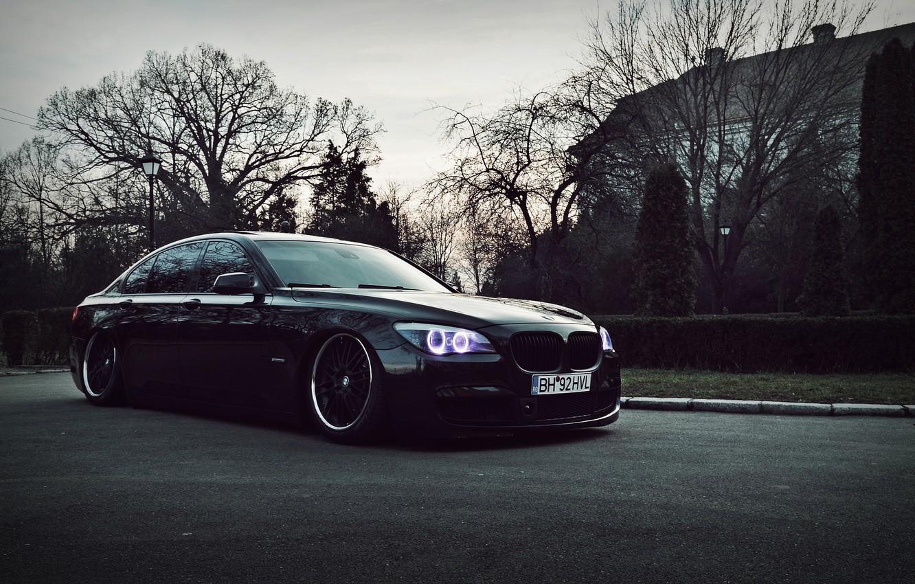 1332x850 Wallpaper lights, tuning, bmw, BMW, dark, drives, black, stance, 7 series, f01 image for desktop, section bmw