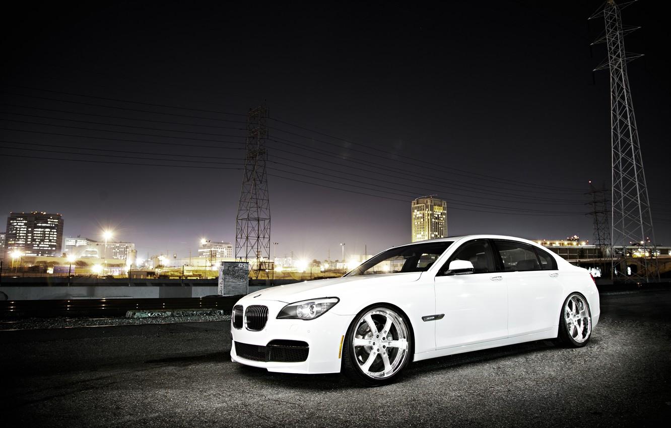 1332x850 Wallpaper white, night, the city, night lights, BMW, BMW, white, skyscrapers, megapolis, power lines, 750Li, 7 Series, power line, F02 image for desktop, section bmw