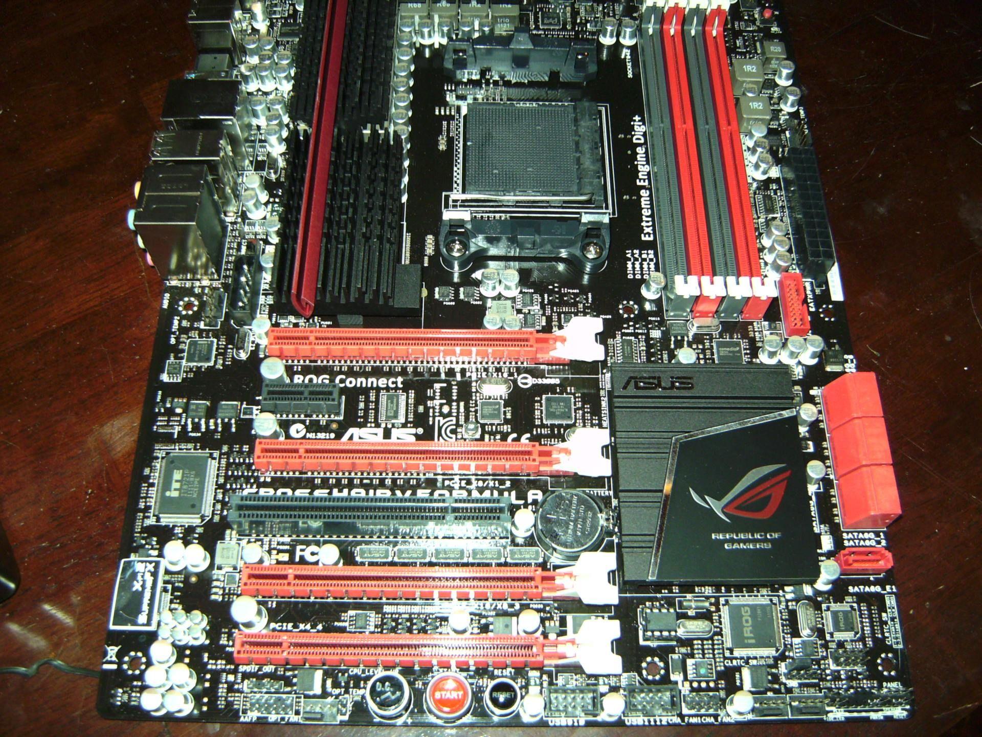 1920x1440 ASUS Crosshair V from Geeks with trashed BIOS chip